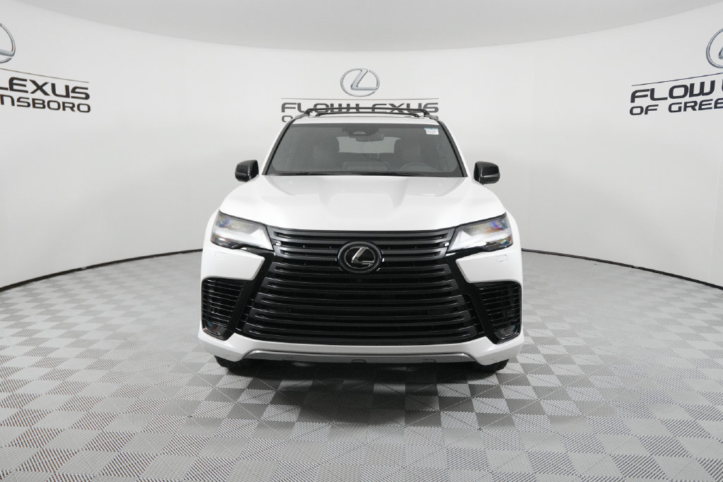 Certified 2025 Lexus LX 700h Overtrail AWD/4WD image 2