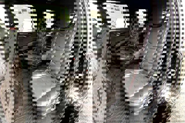 Used 2016 Cadillac Escalade Platinum image 25