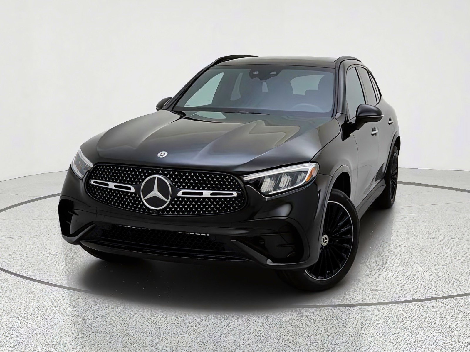 Certified 2026 Mercedes-Benz GLC 300 image 2