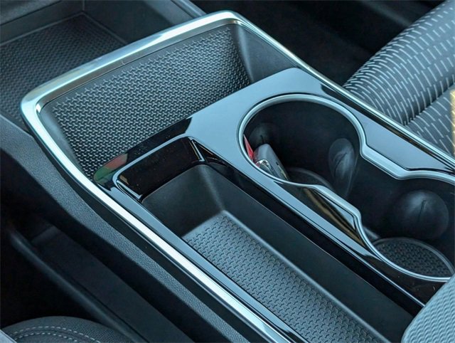 New 2025 Chevrolet Equinox LT w/ Safety and Technology Package image 17