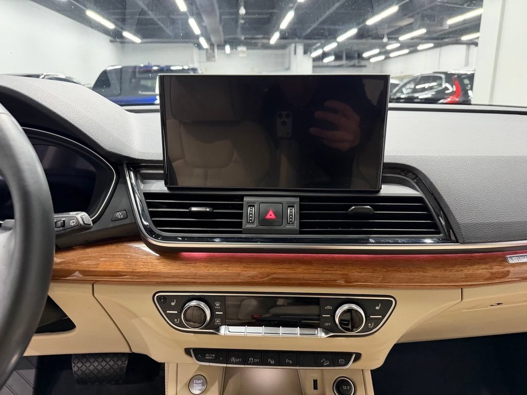 Used 2021 Audi Q5 Prestige w/ Prestige Package AWD/4WD image 48