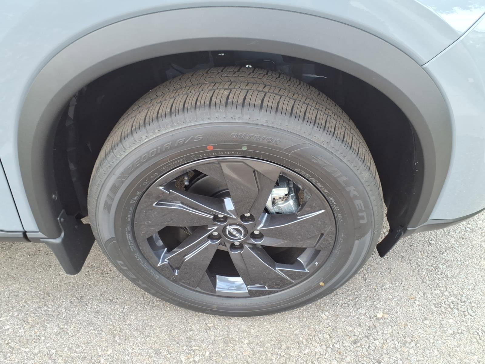 New 2026 Nissan Rogue SV FWD image 4