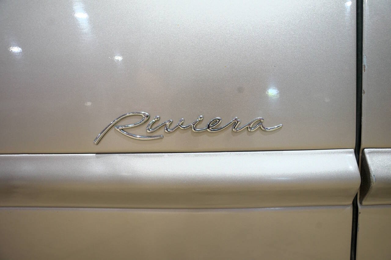 Used 1996 Buick Riviera Supercharged Coupe FWD image 25