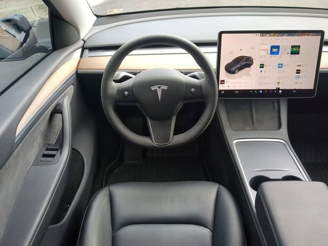 Used 2023 Tesla Model Y Long Range image 19