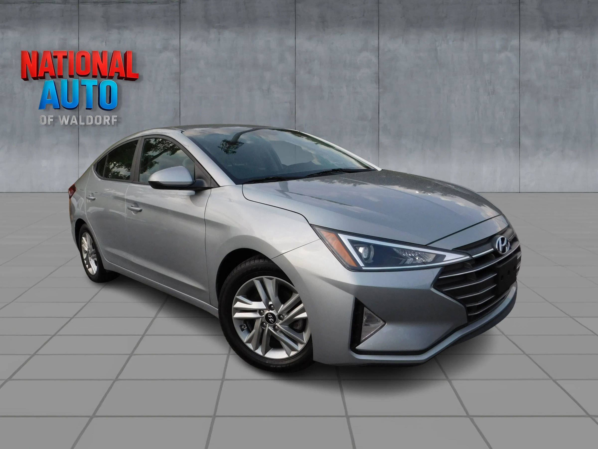 Used 2020 Hyundai Elantra SEL FWD image 1
