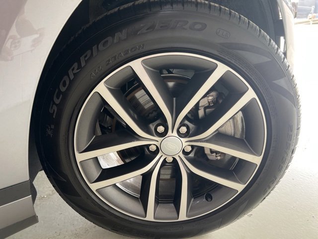 Used 2025 Land Rover Range Rover Evoque S image 55