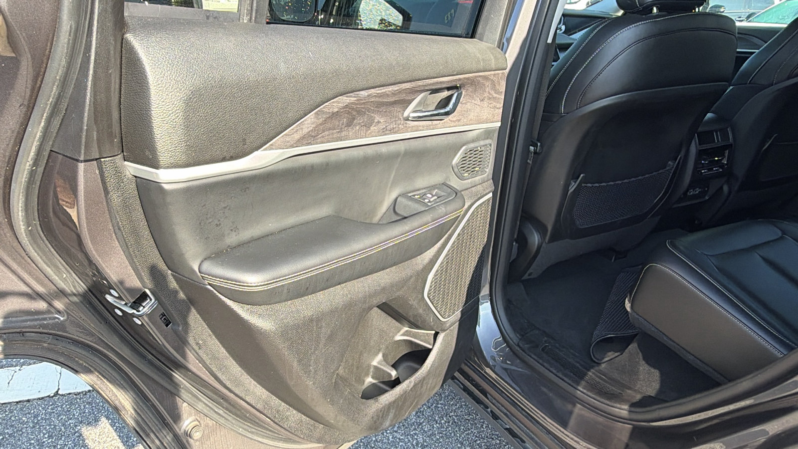 Used 2024 Jeep Grand Cherokee Limited 4xe AWD/4WD image 23