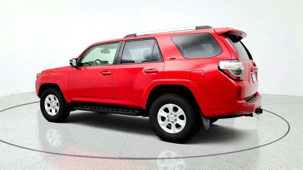 Used 2021 Toyota 4Runner SR5 Premium w/ Moonroof Package AWD/4WD image 7