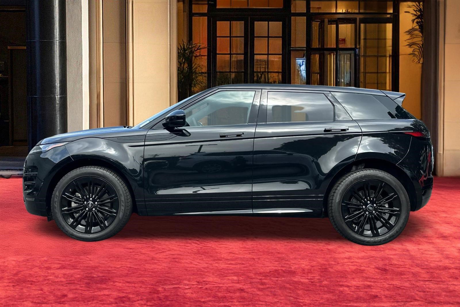 Used 2024 Land Rover Range Rover Evoque Dynamic SE image 3