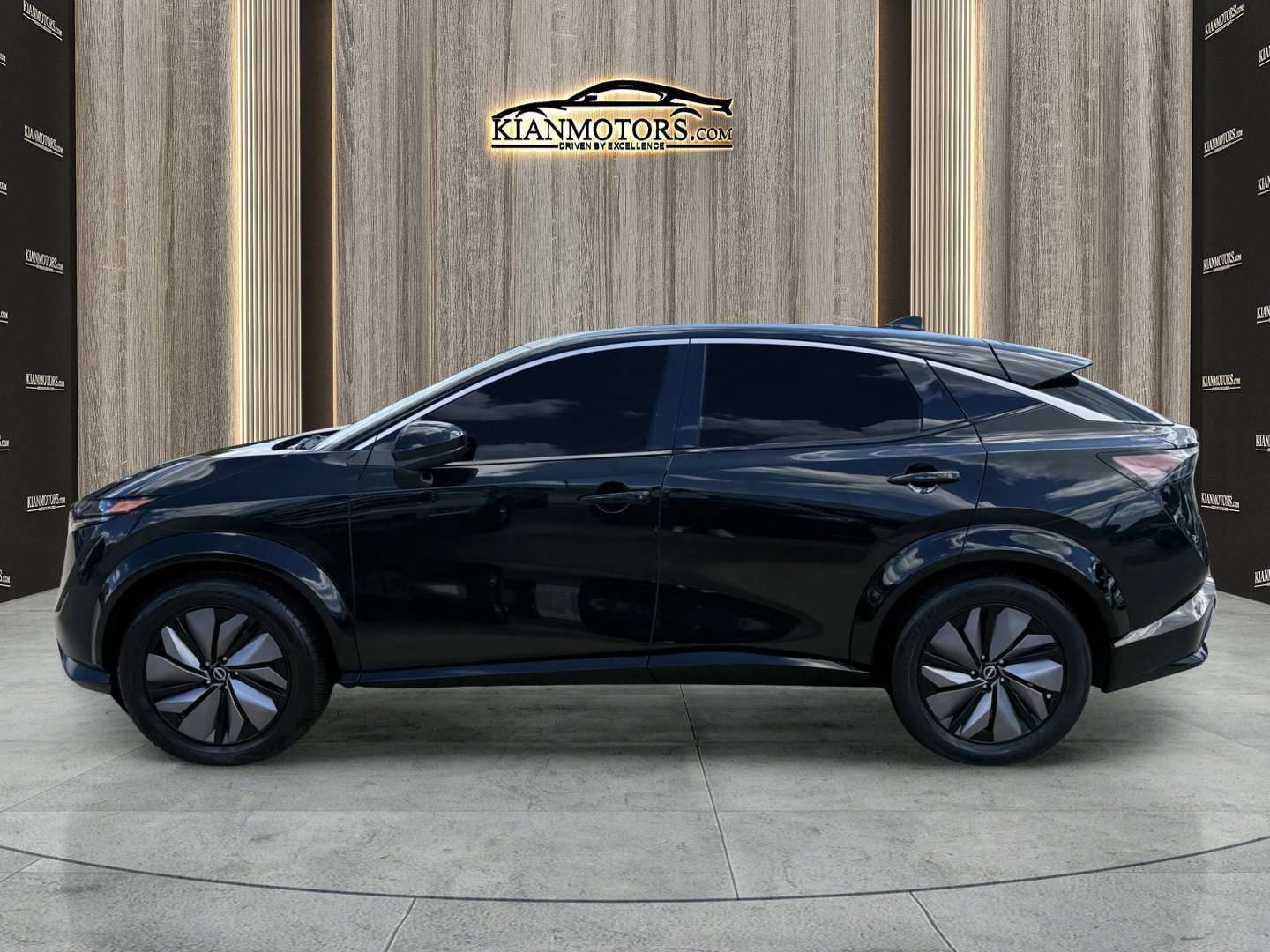 Used 2023 Nissan Ariya FWD image 5