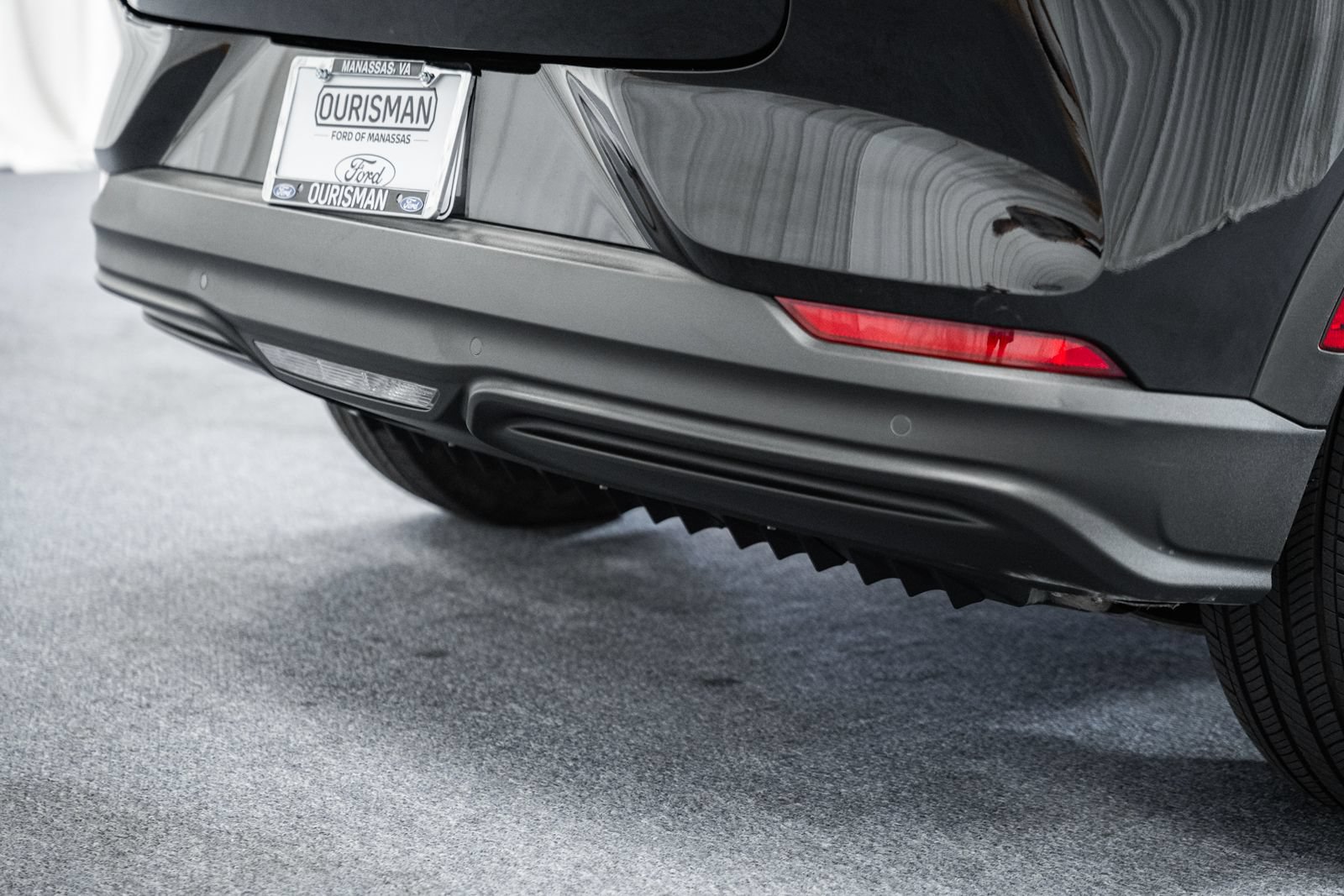 Used 2025 Ford Mustang Mach-E Select AWD/4WD image 9