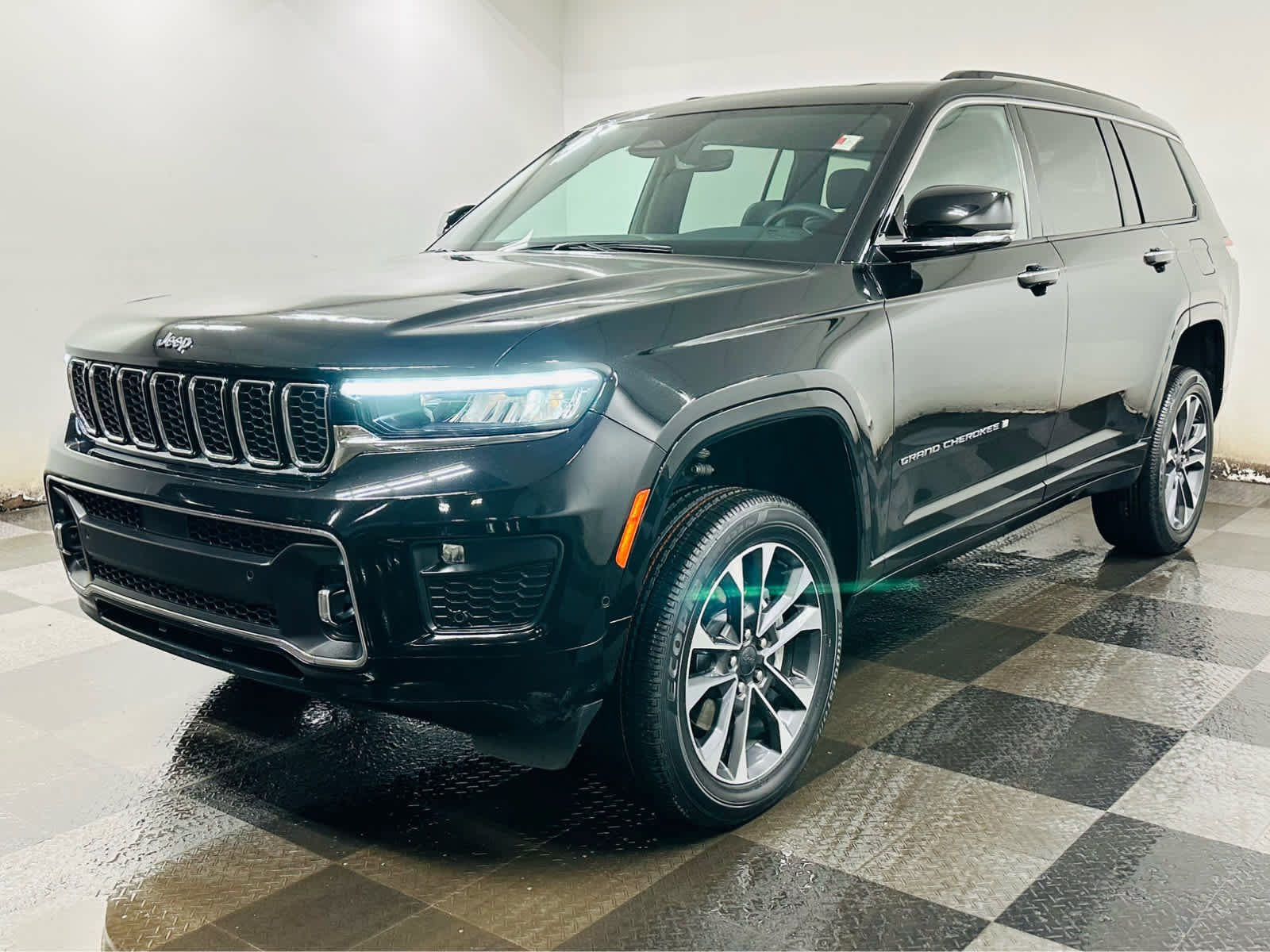 Used 2023 Jeep Grand Cherokee L Overland