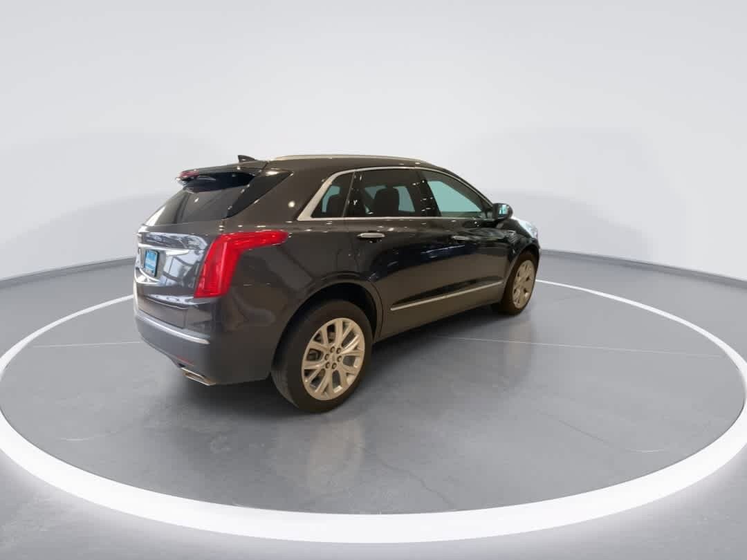 Used 2018 Cadillac XT5 Luxury w/ Driver Awareness Package AWD/4WD image 8
