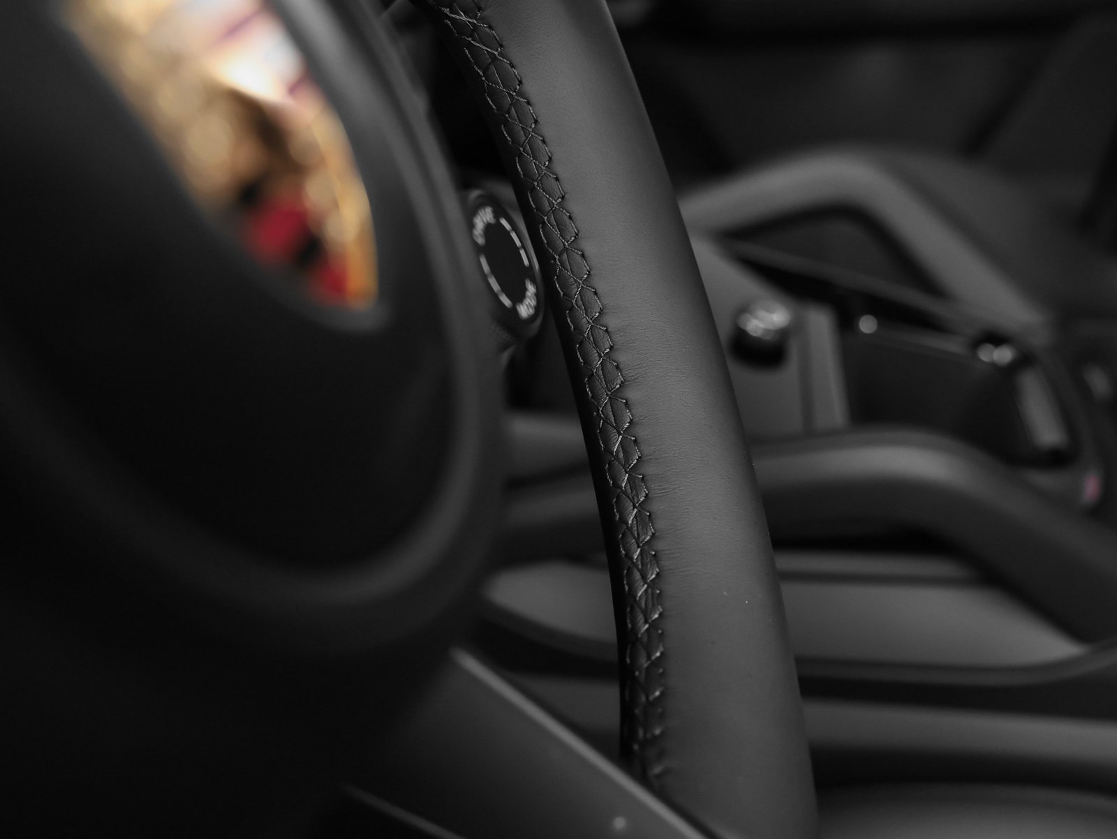 Certified 2025 Porsche Cayenne image 28