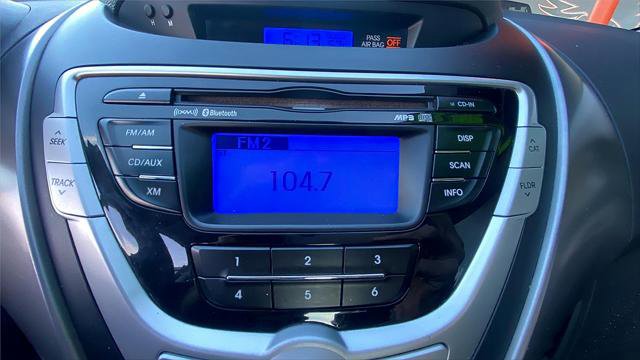 Used 2011 Hyundai Elantra Limited image 12