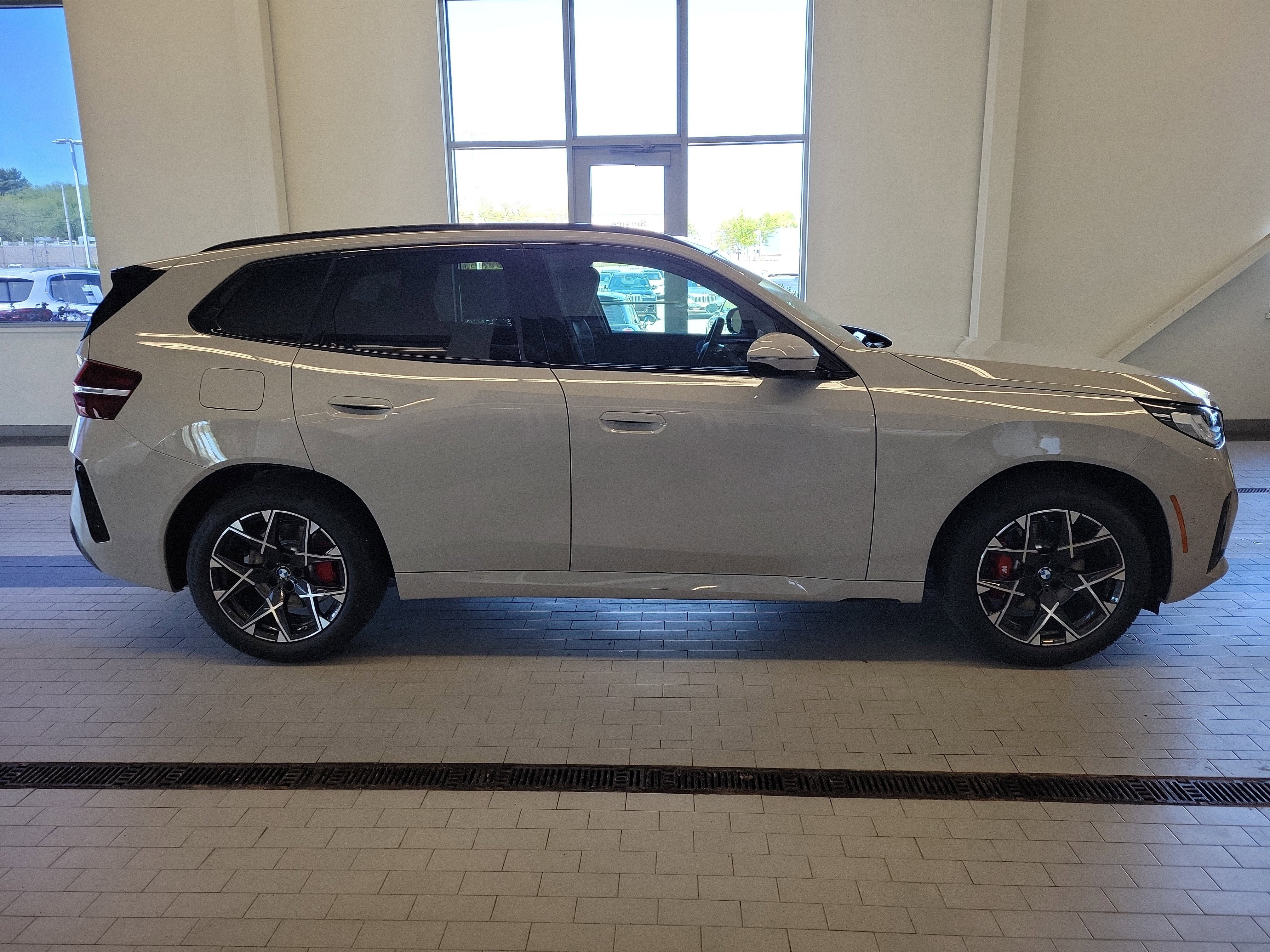 New 2026 BMW X3 xDrive30 w/ M Sport Package AWD/4WD image 8