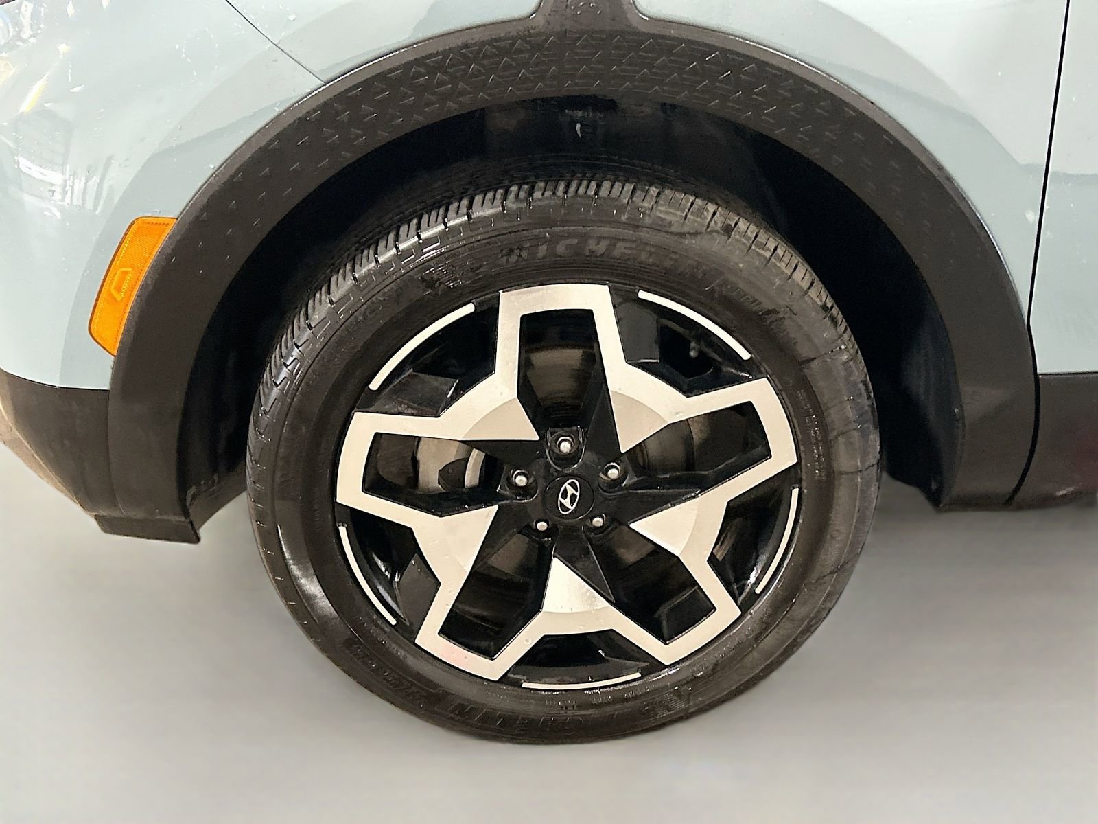 Used 2024 Hyundai Santa Cruz Limited AWD/4WD image 32