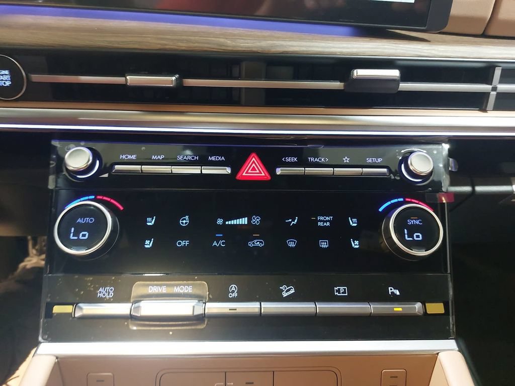 New 2027 Hyundai Santa Fe Calligraphy FWD image 25