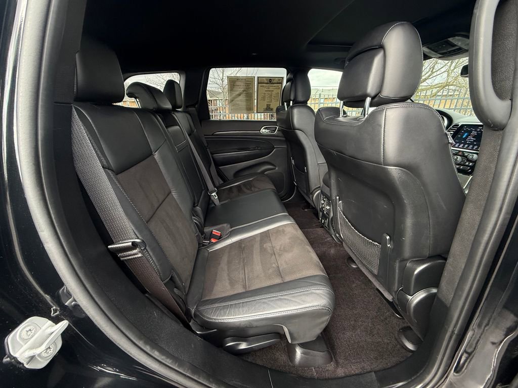Used 2019 Jeep Grand Cherokee Altitude image 15