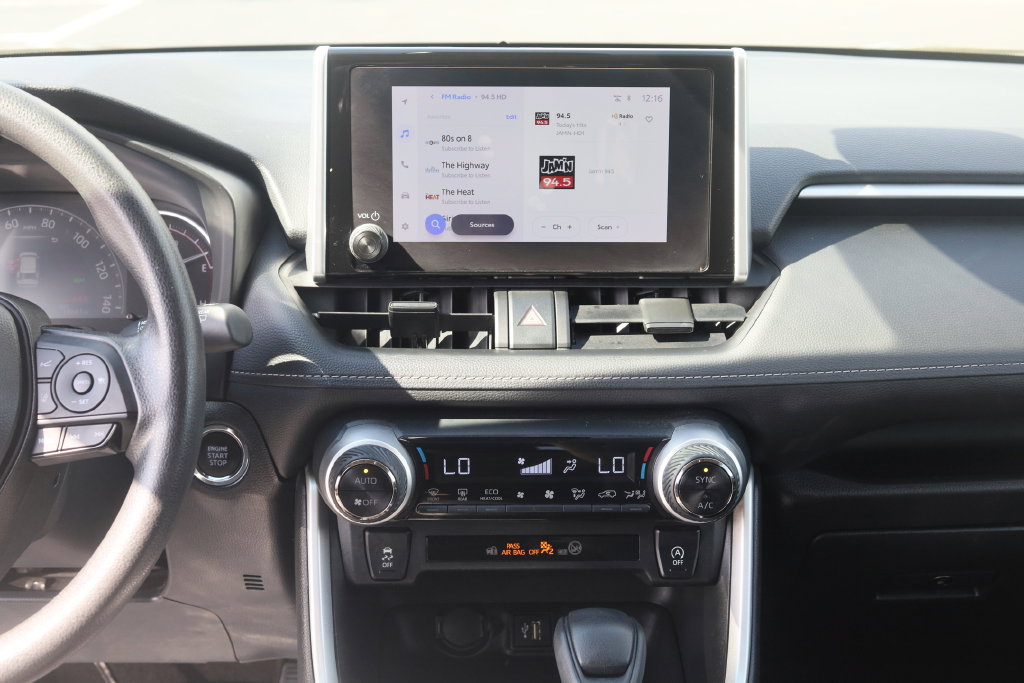 Used 2023 Toyota RAV4 XLE AWD/4WD image 26