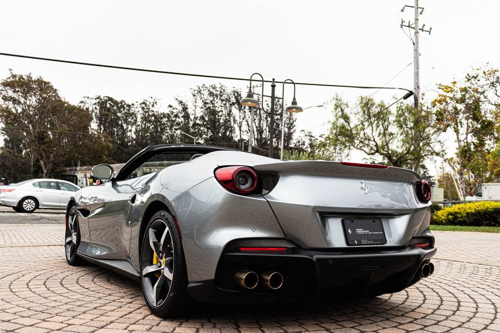 Certified 2022 Ferrari Portofino M RWD image 25