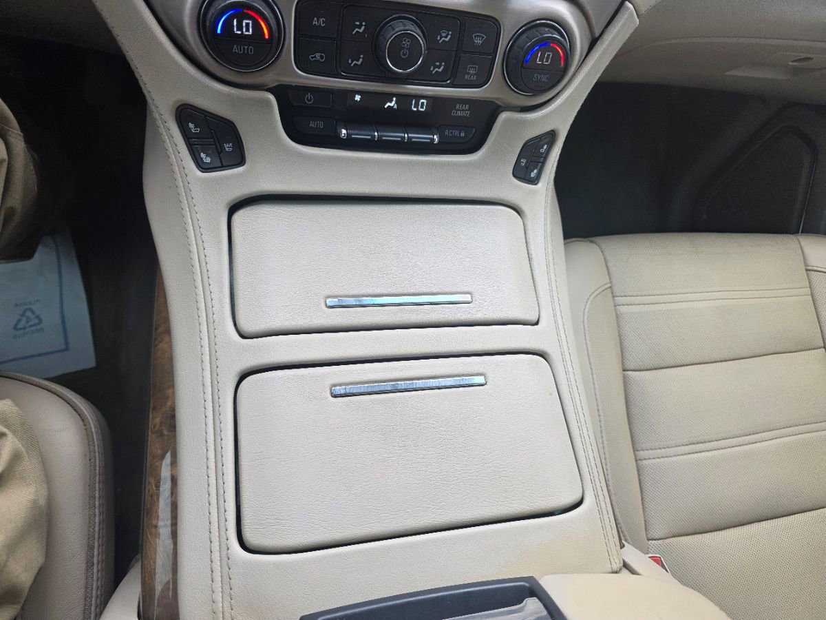 Used 2015 GMC Yukon XL Denali w/ Touring Package RWD image 27