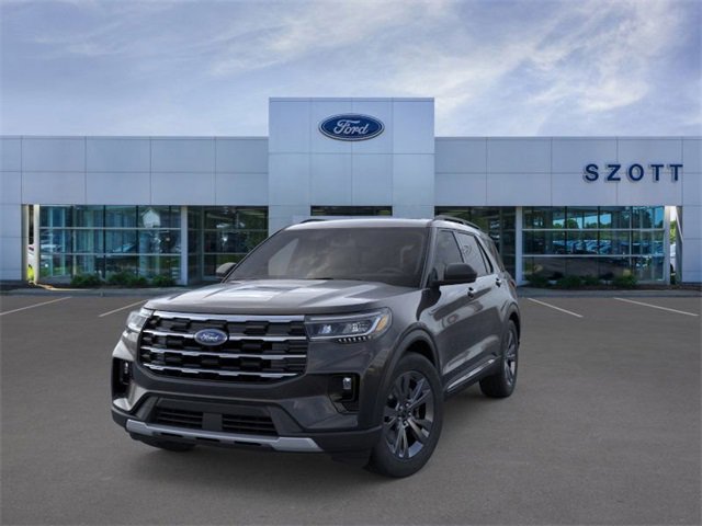 New 2025 Ford Explorer Active image 2
