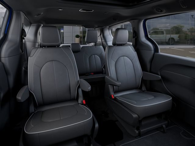 New 2027 Chrysler Pacifica Limited FWD image 20