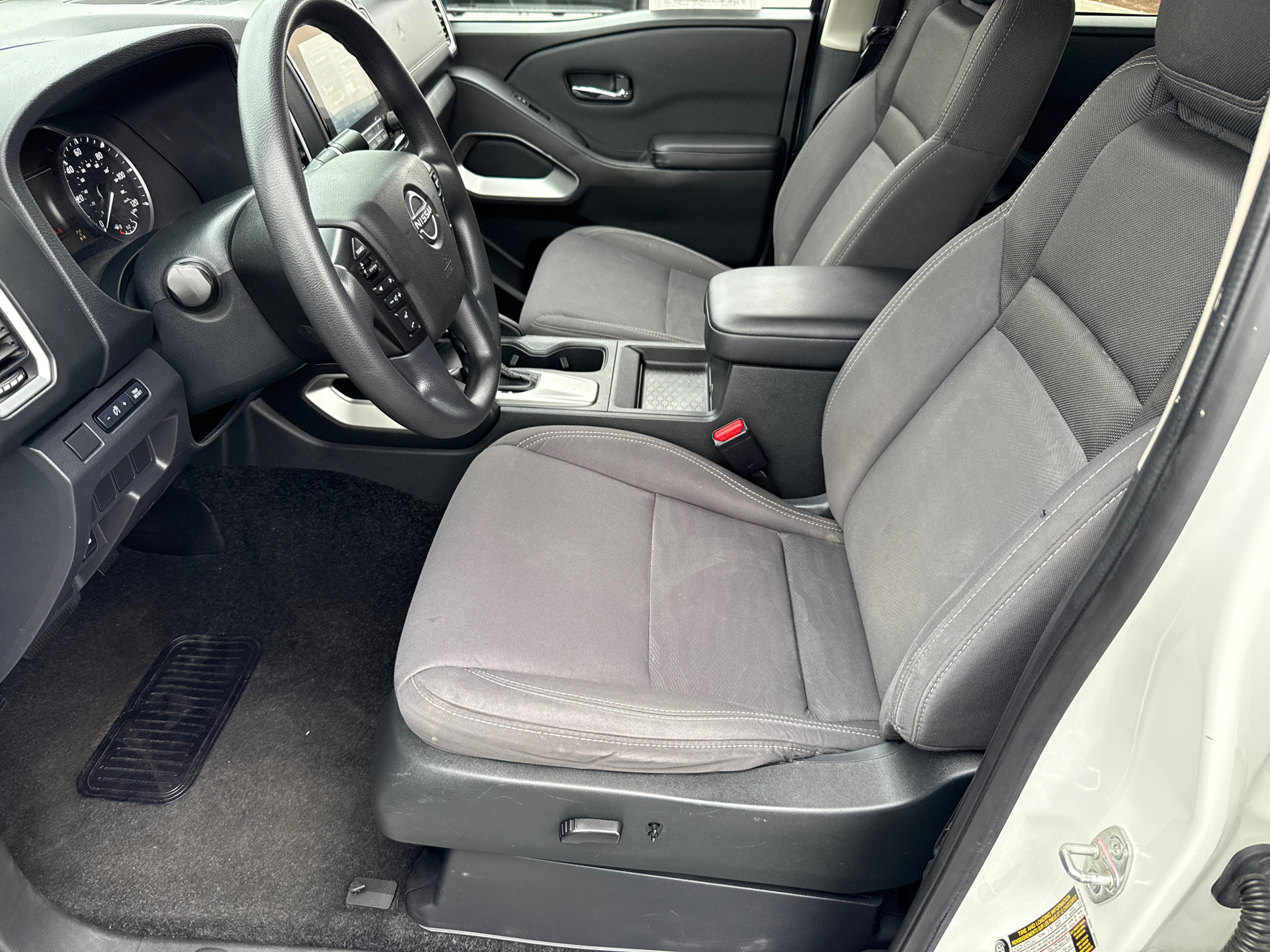 Used 2023 Nissan Frontier SV AWD/4WD image 23
