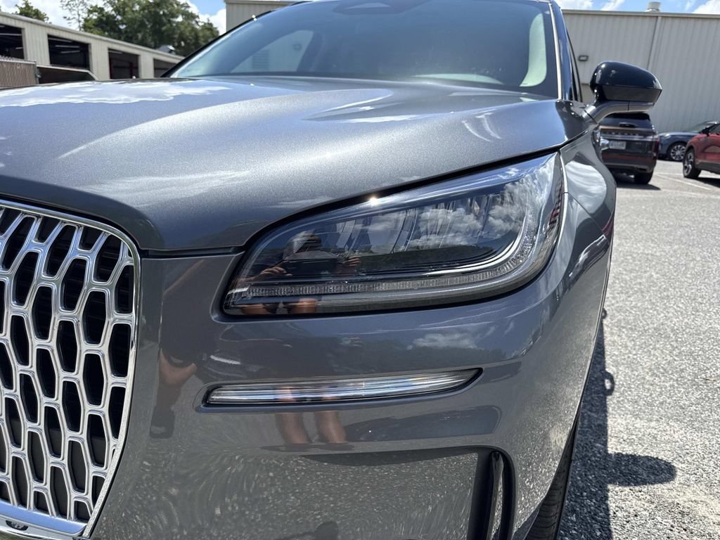 Certified 2026 Lincoln Corsair Premiere AWD/4WD image 9