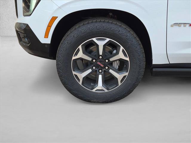 New 2026 GMC Yukon XL AT4 w/ AT4 Premium Plus Package AWD/4WD image 10