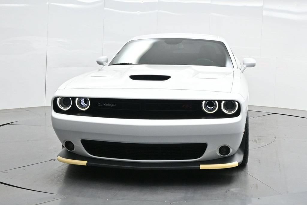Used 2022 Dodge Challenger R/T Scat Pack w/ Driver Convenience Group RWD image 34