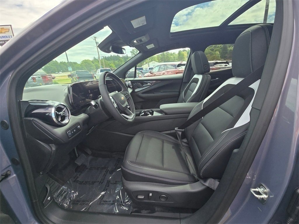 New 2025 Chevrolet Blazer EV LT w/ Super Cruise Package image 17