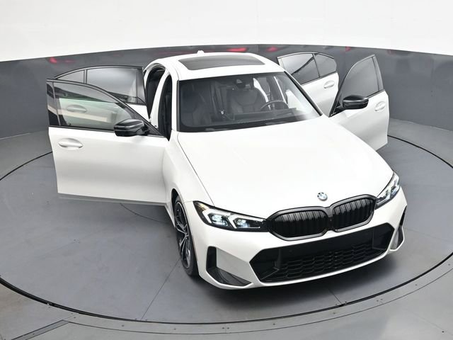 Used 2023 BMW 330i Sedan w/ M Sport Package RWD image 38