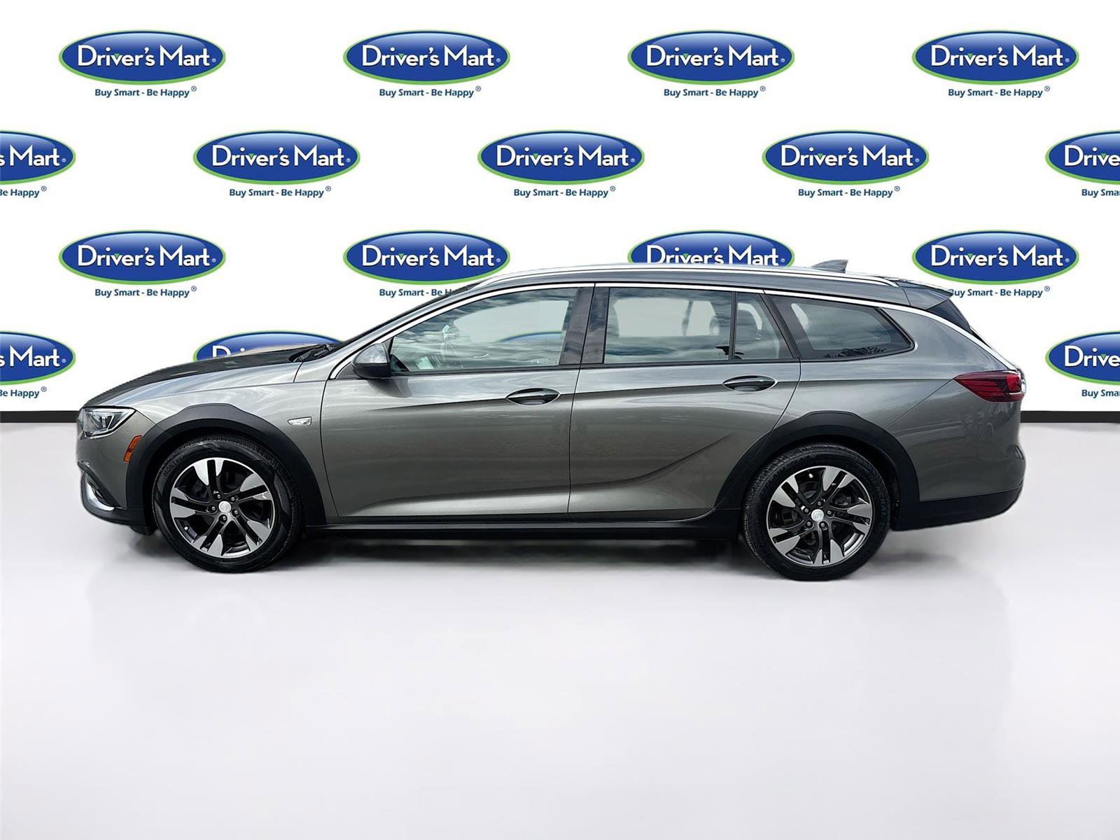 Used 2018 Buick Regal Preferred w/ Sights and Sounds Package AWD/4WD image 4