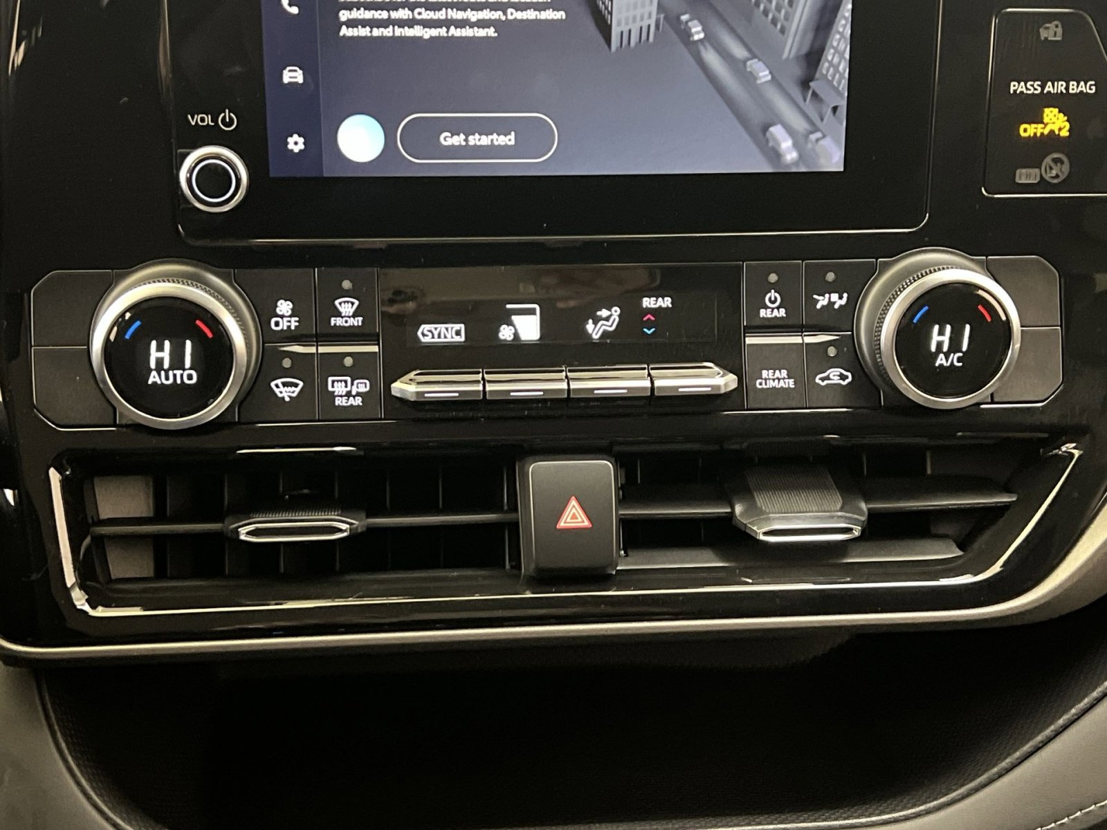 Used 2023 Toyota Highlander LE image 19