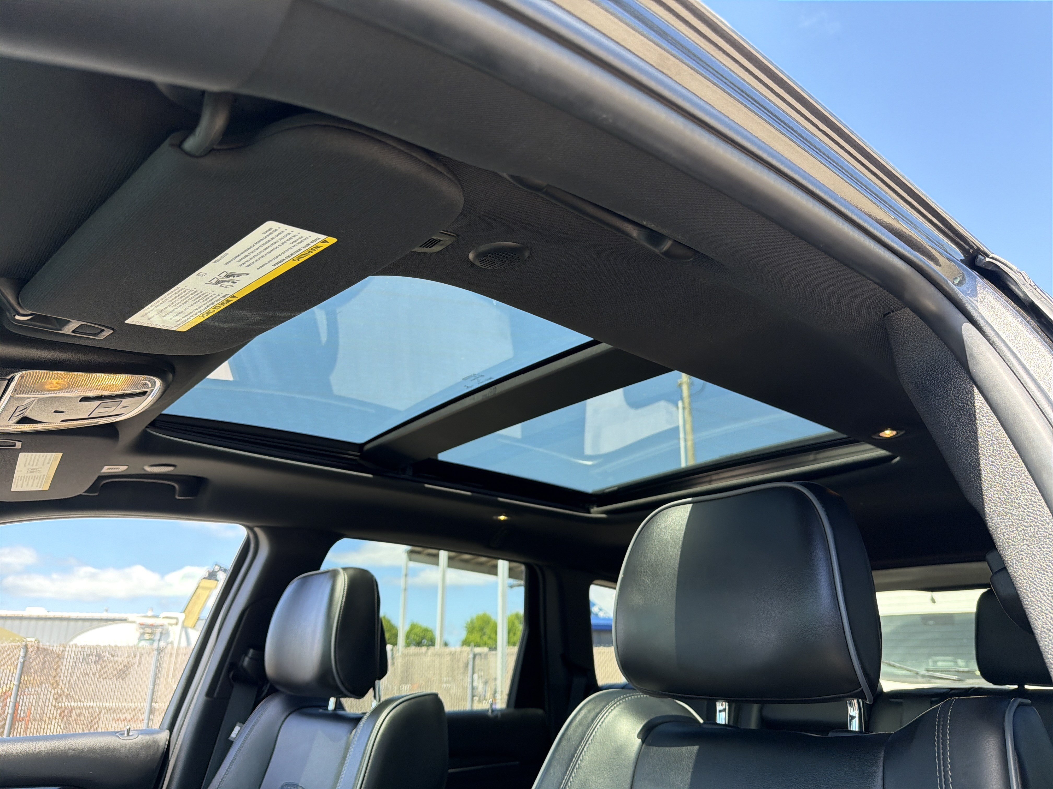 Used 2019 Jeep Grand Cherokee Overland AWD/4WD image 20