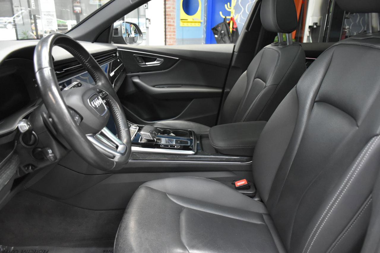 Used 2020 Audi Q8 Premium Plus w/ Premium Plus Package AWD/4WD image 31