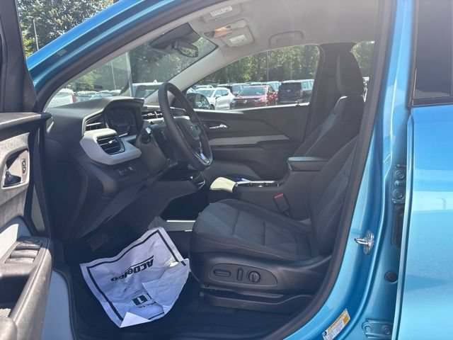 Used 2027 Chevrolet Bolt LT w/ Comfort Package FWD image 16