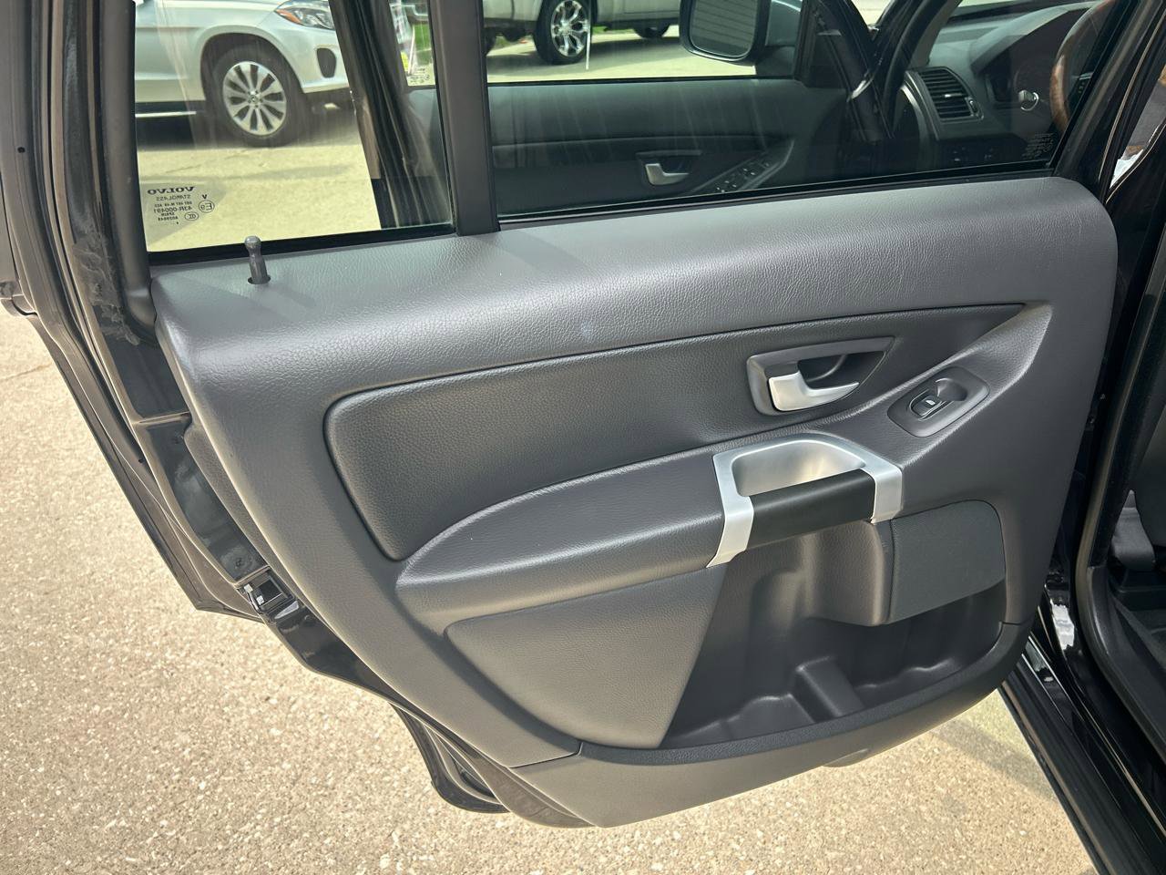 Used 2010 Volvo XC90 V8 AWD/4WD image 11