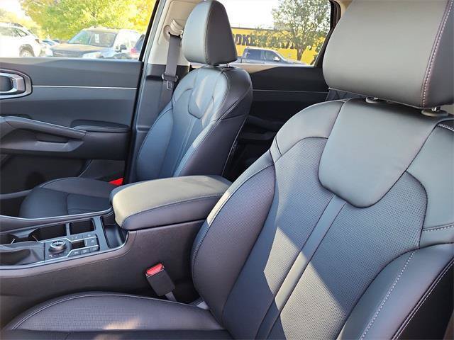 New 2026 Kia Sorento EX AWD/4WD image 14