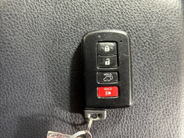 Used 2018 Toyota RAV4 XLE w/ Convenience Package AWD/4WD image 41