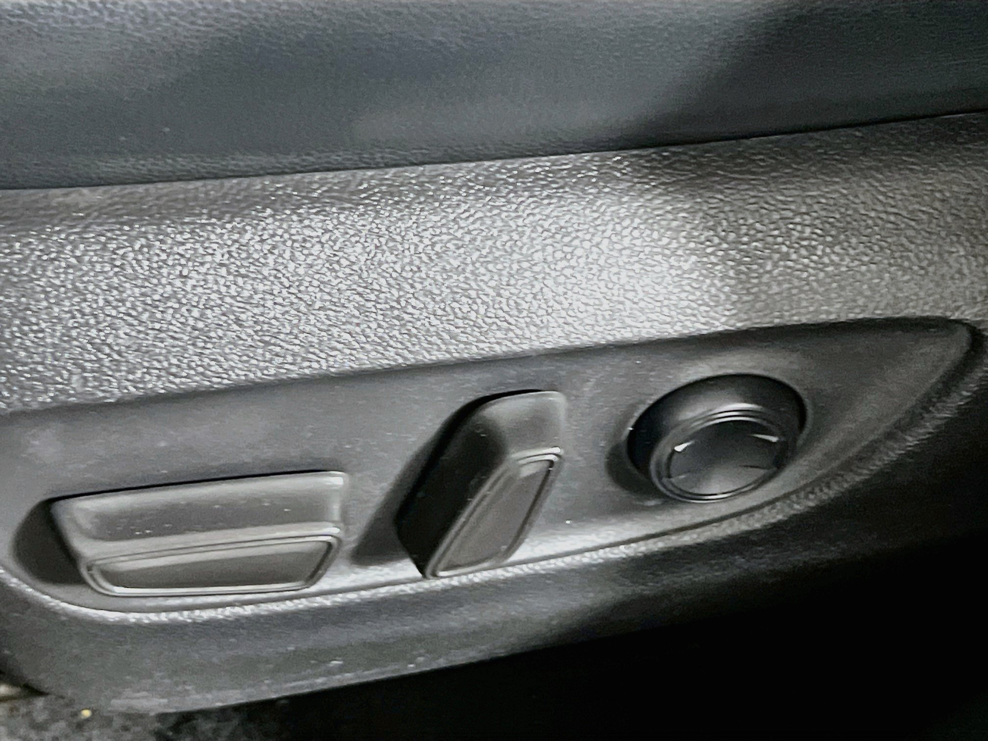 Used 2022 Toyota Highlander XLE FWD image 15