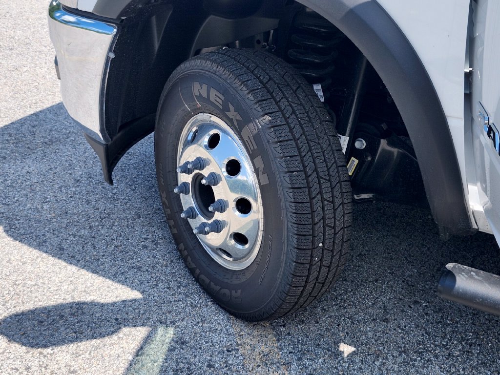 New 2026 RAM 3500 Big Horn AWD/4WD image 31