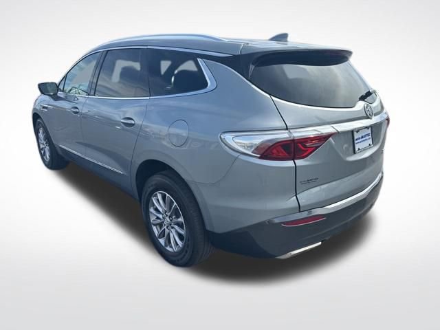 Used 2024 Buick Enclave Premium image 3