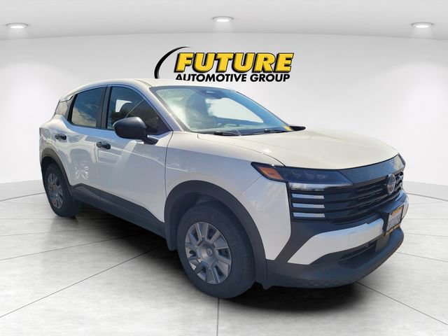 Certified 2025 Nissan Kicks S image 1