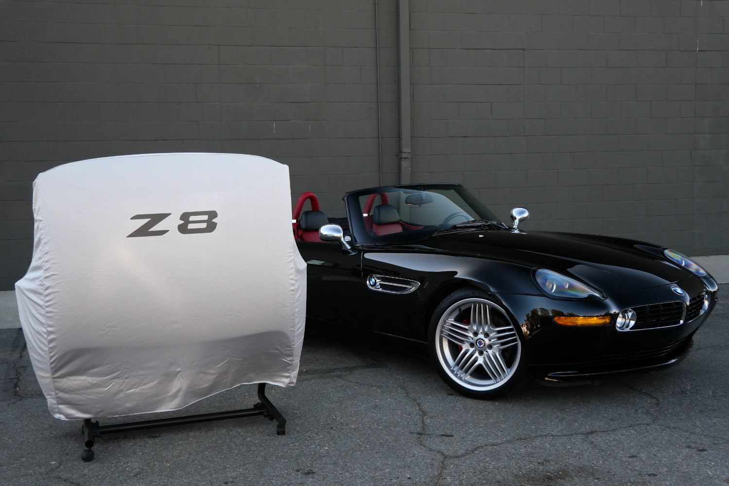 Used 2001 BMW Z8 RWD image 43