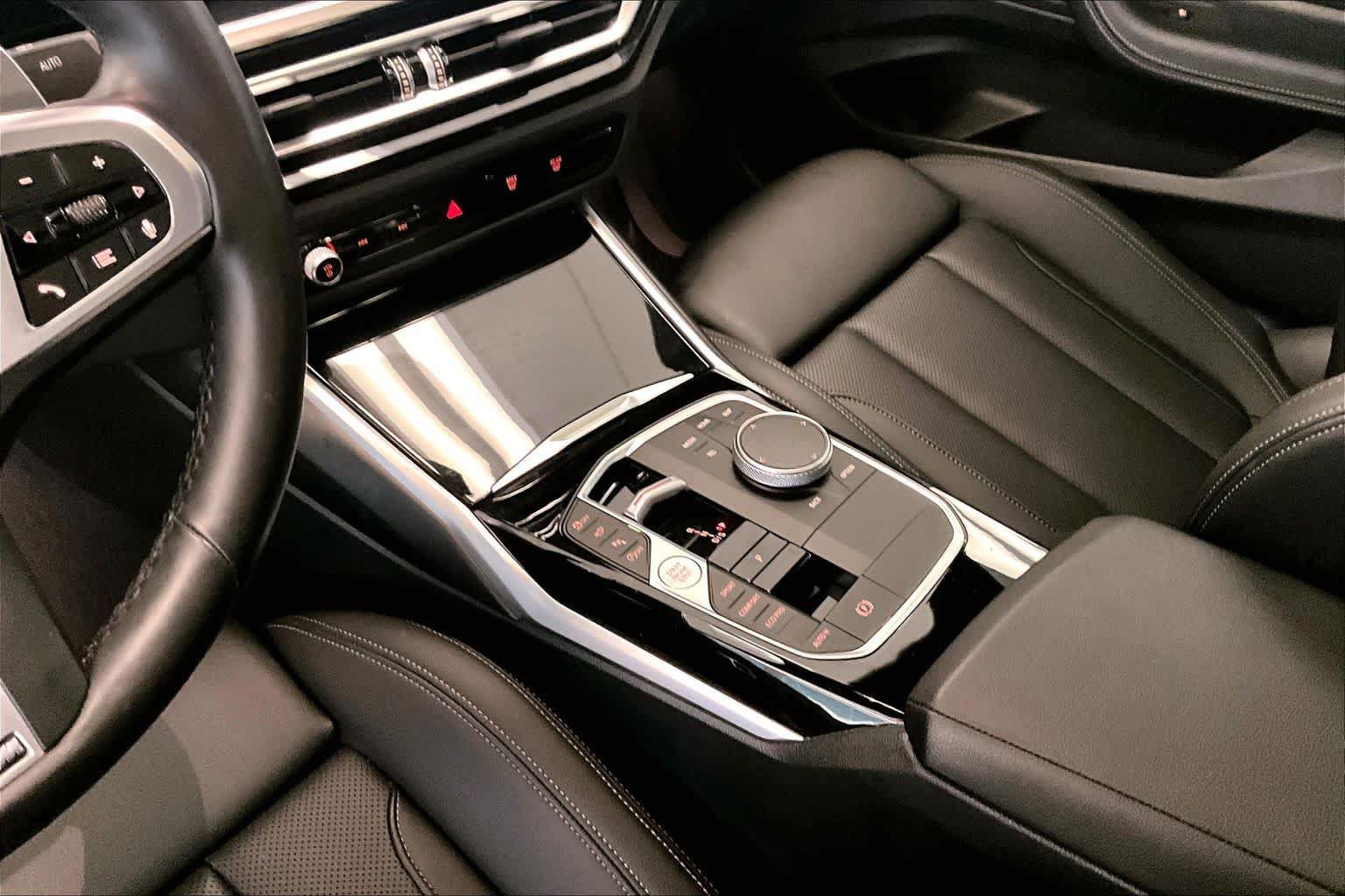 Used 2024 BMW 230i Coupe w/ Premium Package RWD image 14