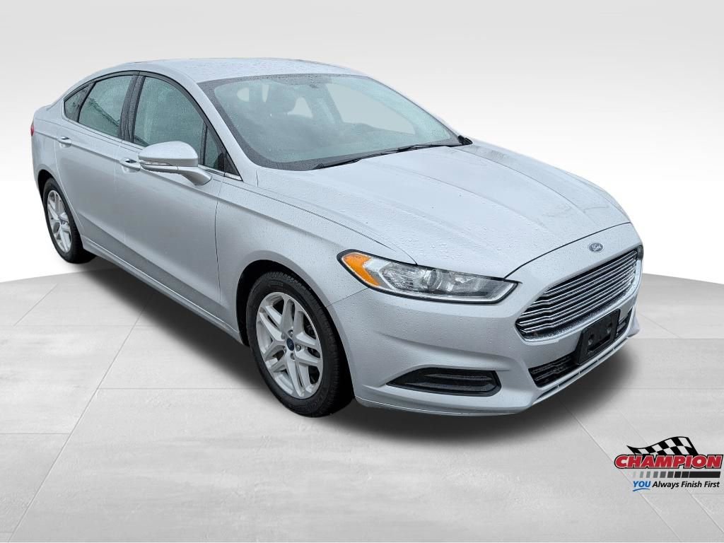 Used 2016 Ford Fusion SE image 8