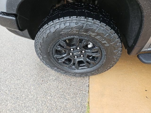 Used 2023 Chevrolet Silverado 1500 ZR2 w/ Technology Package image 13